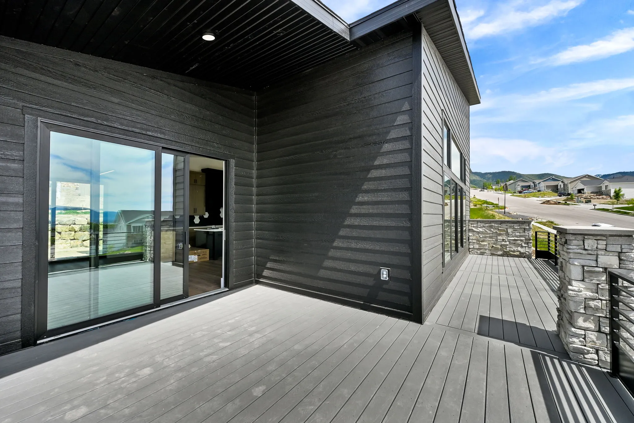 Pinnacle_Exterior3